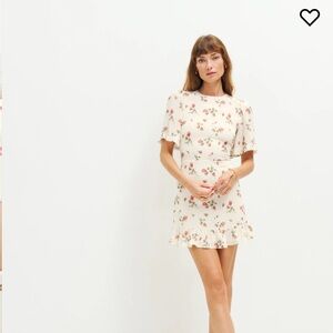 REFORMATION// Alaina dress size 6 NWT